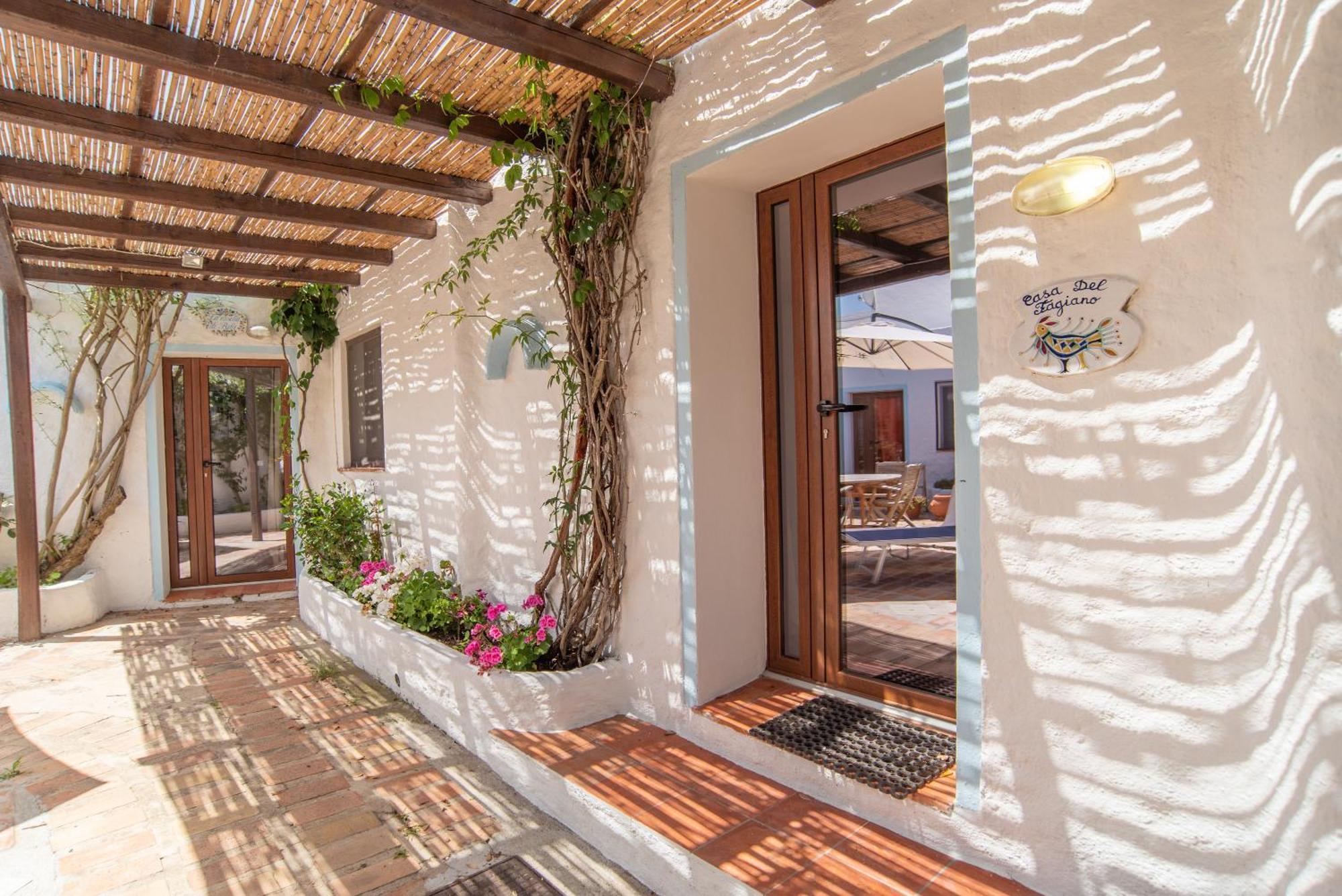 Monolocale Fagiano Apartment Palau Exterior foto